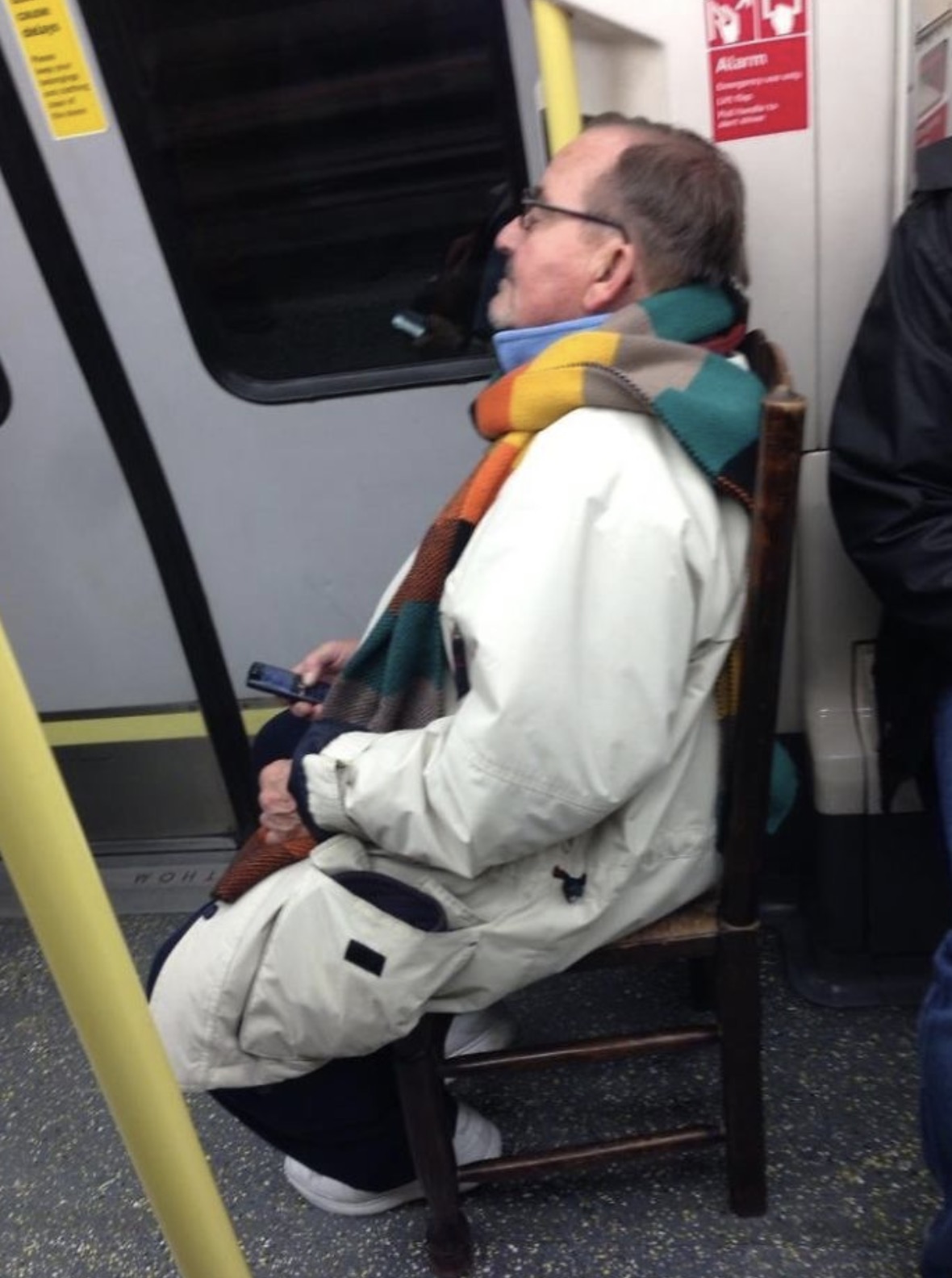 15 Photos of People Who Are Making The Subway A Lot More Interesting